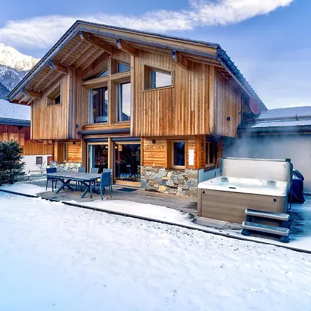Chalet Planards 1 *